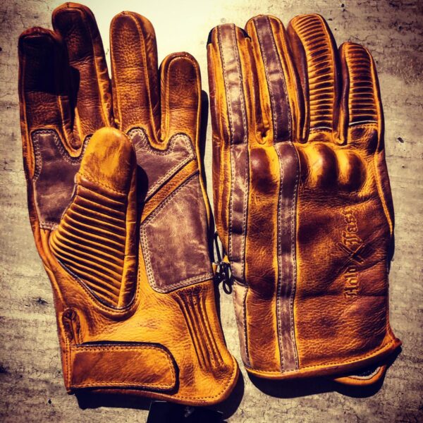 Vintage-Motorradhandschuhe Gelb 1971 Le Mans &mdash; Holdfast