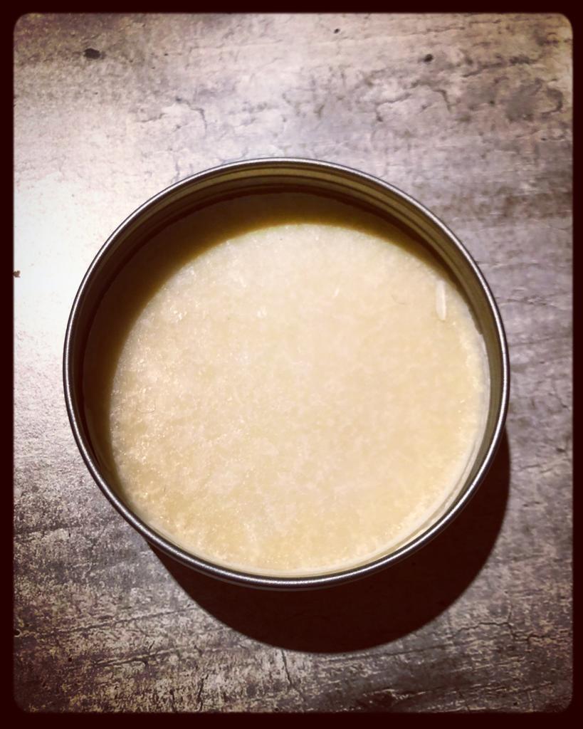 Lederpflege Bienenwachs natürlich 50g Holdfast Lederbalsam — Detail 2